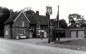 The Red Lion about 1960 [WB/Flow/4/5/MB/RL2]